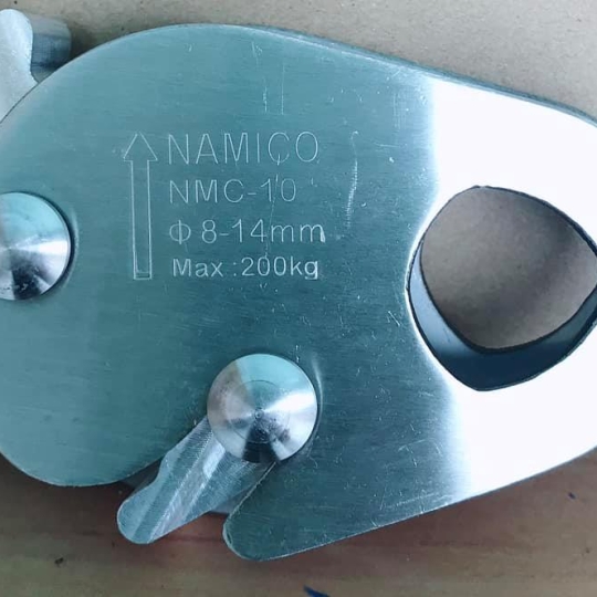 khóa an toàn chống rơi NMC-10